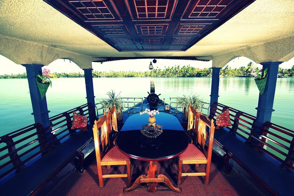 Angel Queen House Boats Hotel Alappuzha Exterior photo