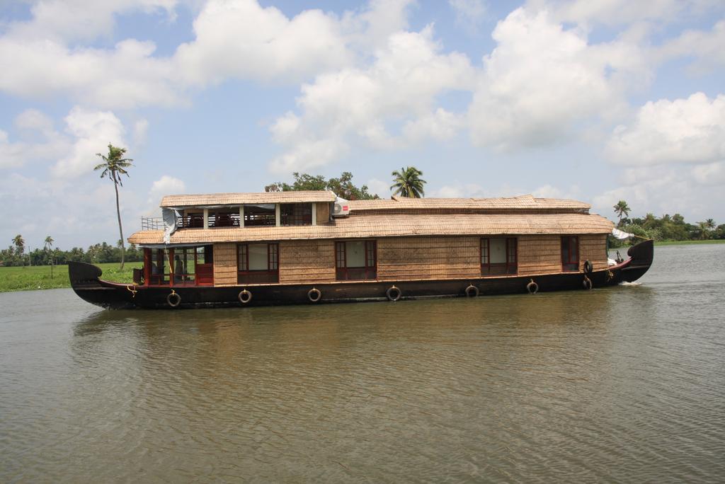 Angel Queen House Boats Hotel Alappuzha Exterior photo